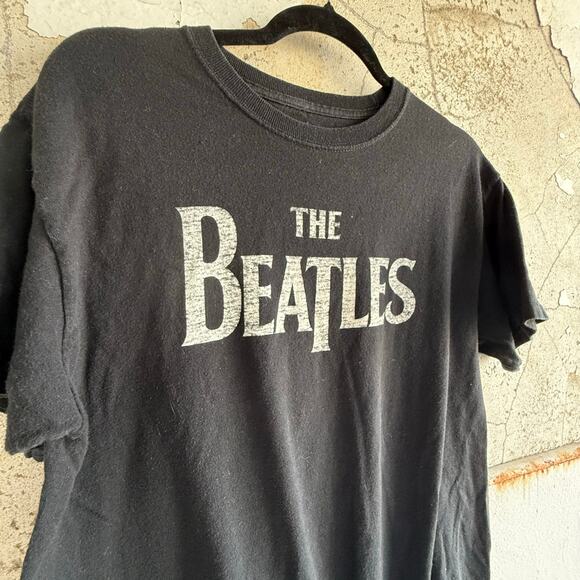 The Beatles Tops - Beatles T Shirt Graphic Logo Band Tee Distressed Black Classic RockUnisex M